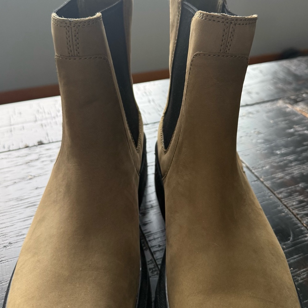 Timberland Women's Cortina Valley Olive Ankle Chelsea Boots- NWOT - Picture 6 of 7